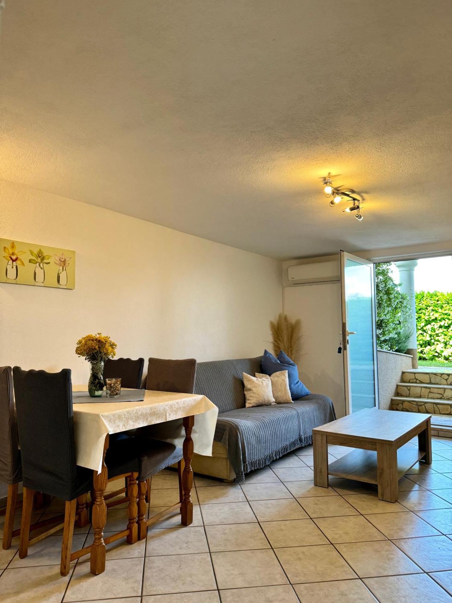 Kuca Moni Appartement Medulin Buitenkant foto